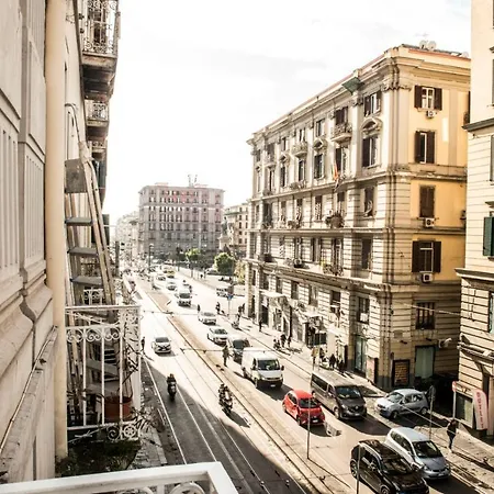 Maria Mari House * نابولي