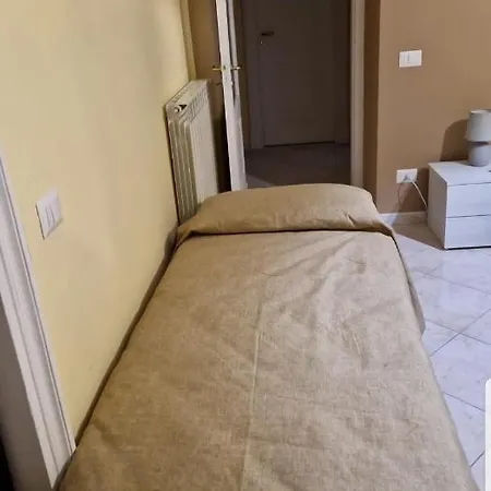 Maria Mari House * نابولي